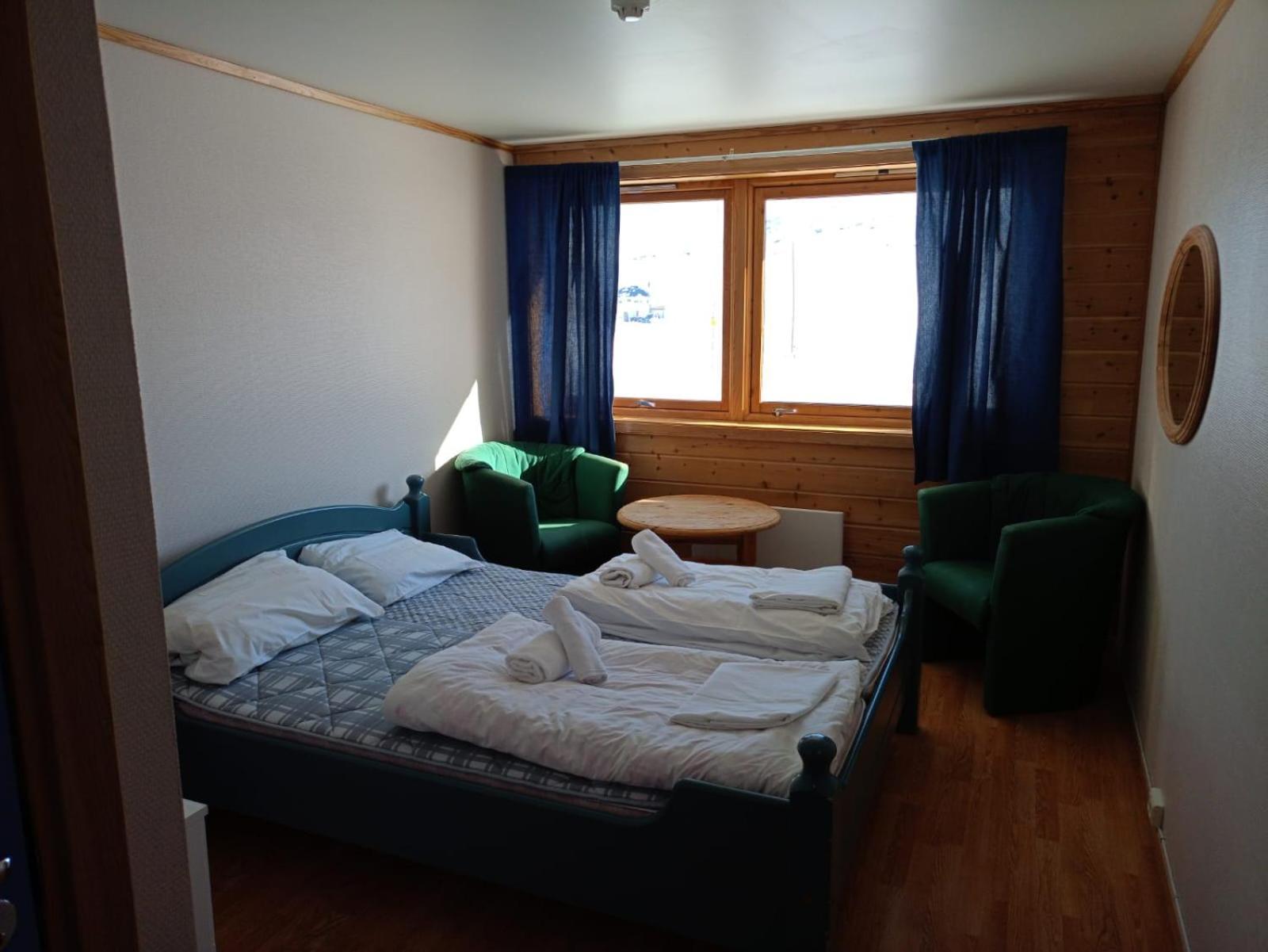 Arctic Lodging North Cape Apartment Skarsvag Room photo