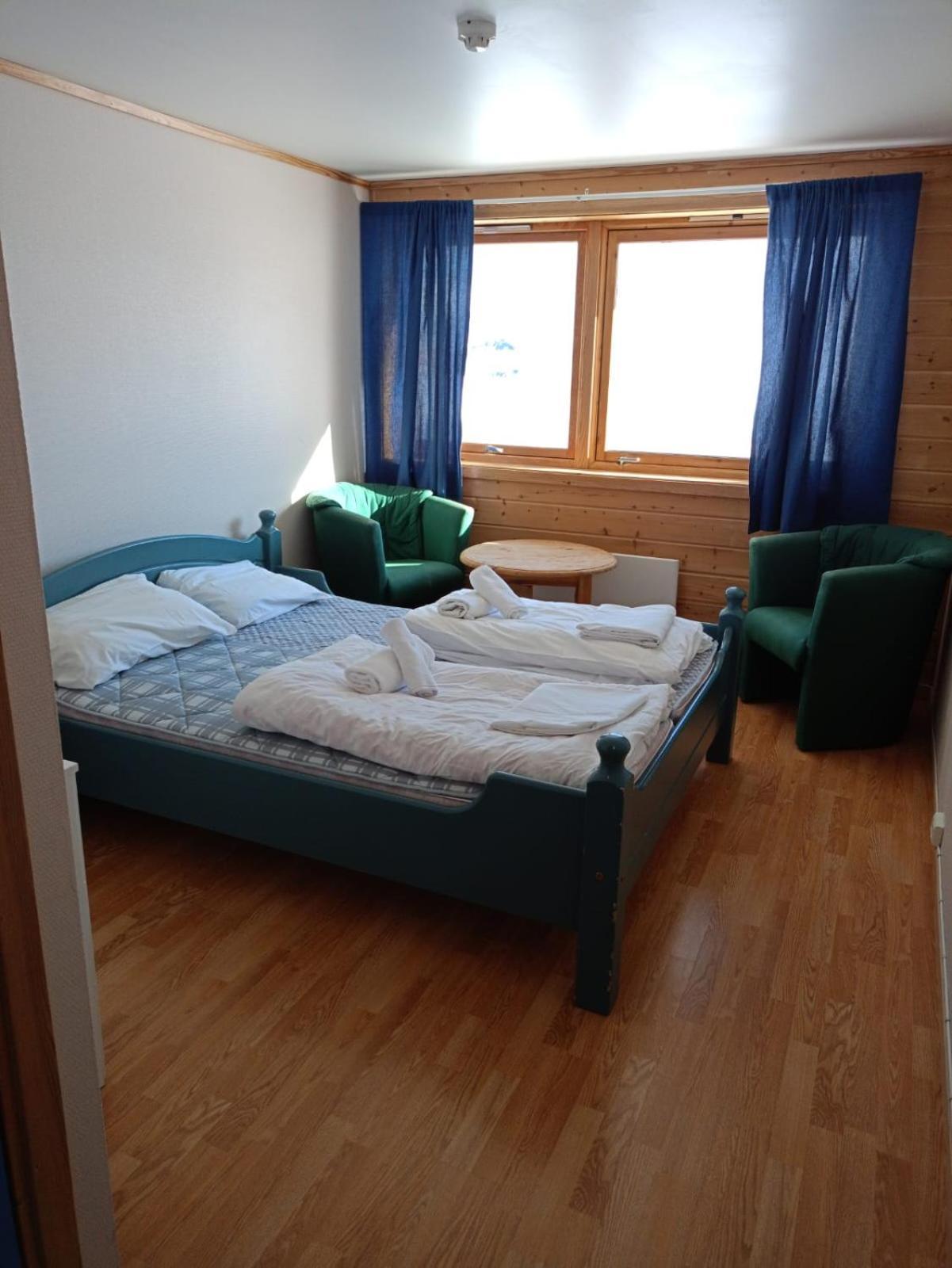 Arctic Lodging North Cape Apartment Skarsvag Room photo